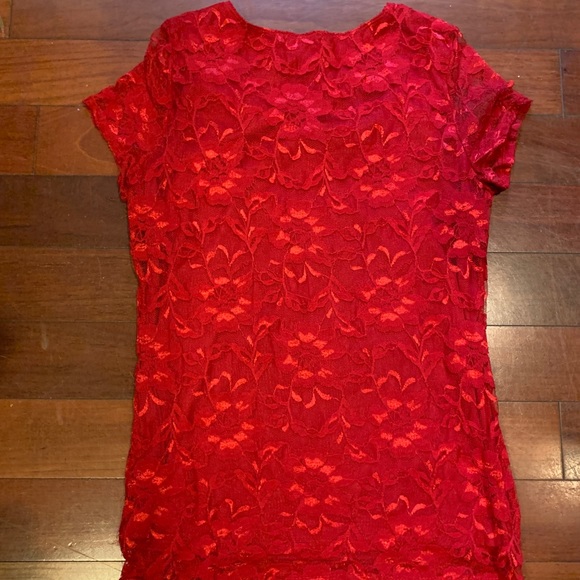 Lace blouse in red. In great condition! - Picture 3 of 3
